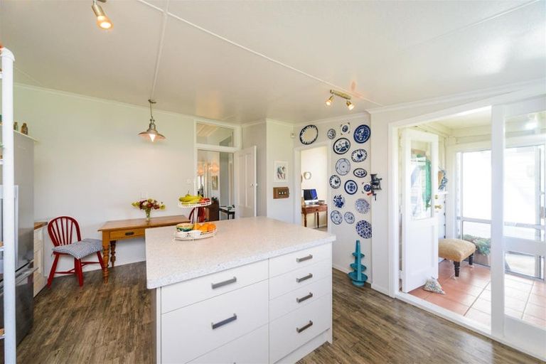 Photo of property in 27 Bond Street, Marton, 4710