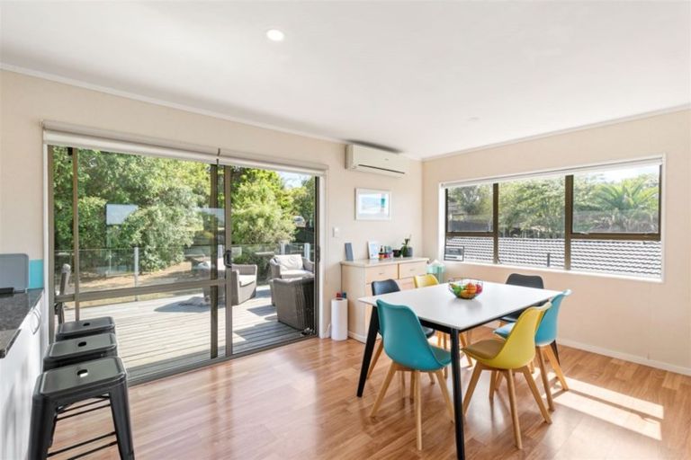 Photo of property in 19 Palmyra Way, Half Moon Bay, Auckland, 2012