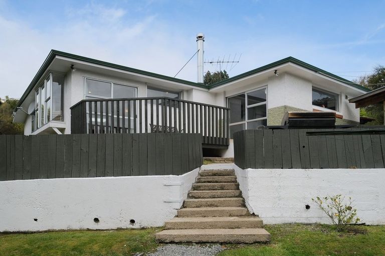 Photo of property in 61 Hocken Street, Kenmure, Dunedin, 9011