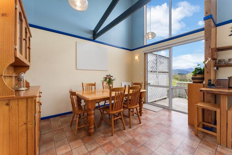 Photo of property in 4 Atua Street, Waikanae Beach, Waikanae, 5036