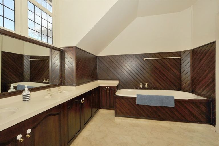 Photo of property in 284 Papanui Road, Merivale, Christchurch, 8052