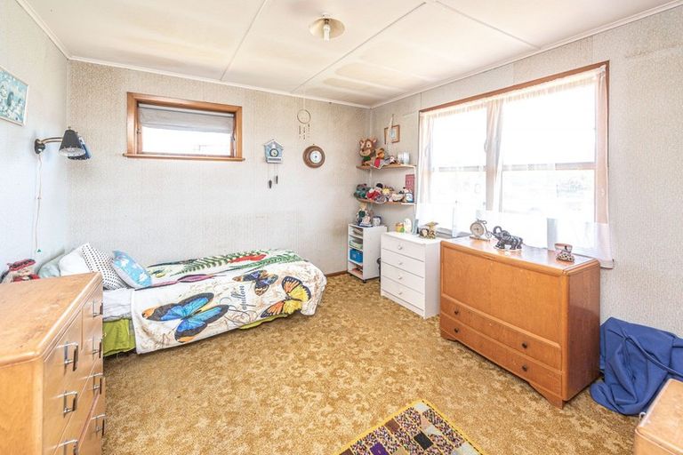 Photo of property in 4 Glenn Street, Castlecliff, Whanganui, 4501