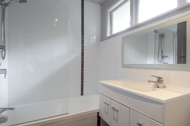 Photo of property in 30 Omokoroa Road, Omokoroa, 3114