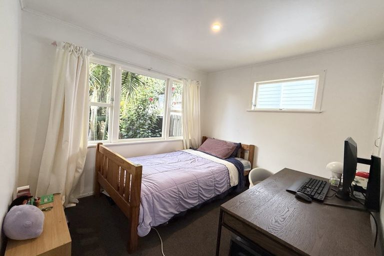 Photo of property in 84 Salisbury Road, Birkdale, Auckland, 0626