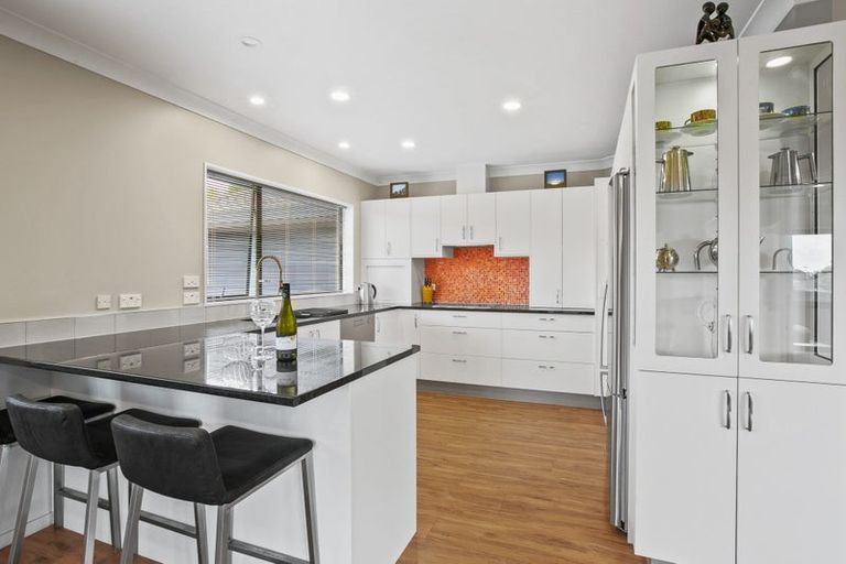 Photo of property in 20 Ashmore Drive, Frankleigh Park, New Plymouth, 4310