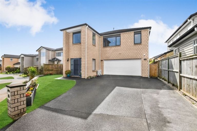 Photo of property in 14 Aster Place, Flat Bush, Auckland, 2019
