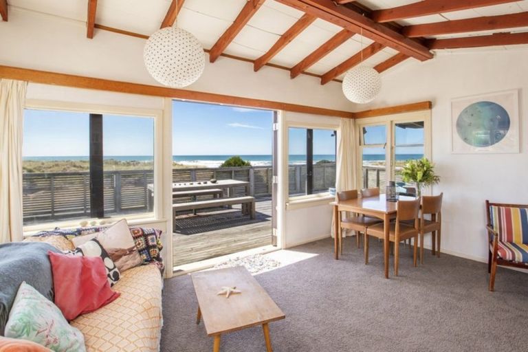 Photo of property in 47 Blue Pacific Parade, Riversdale Beach, Masterton, 5872