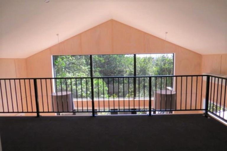 Photo of property in 16 Peace Avenue, Moturoa, New Plymouth, 4310