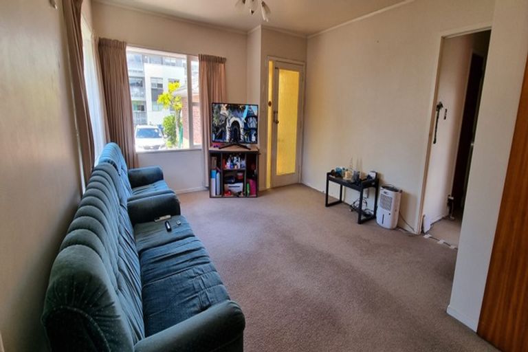 Photo of property in 2/19 Huron Street, Takapuna, Auckland, 0622