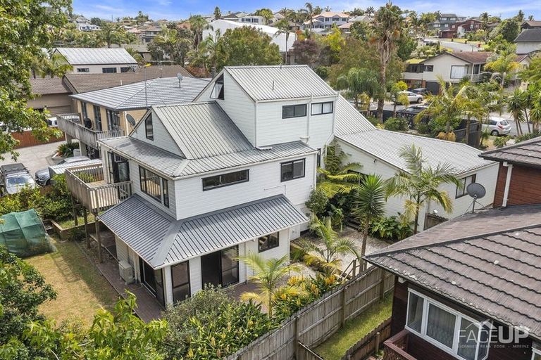 Photo of property in 50 Lagoon Way, West Harbour, Auckland, 0618