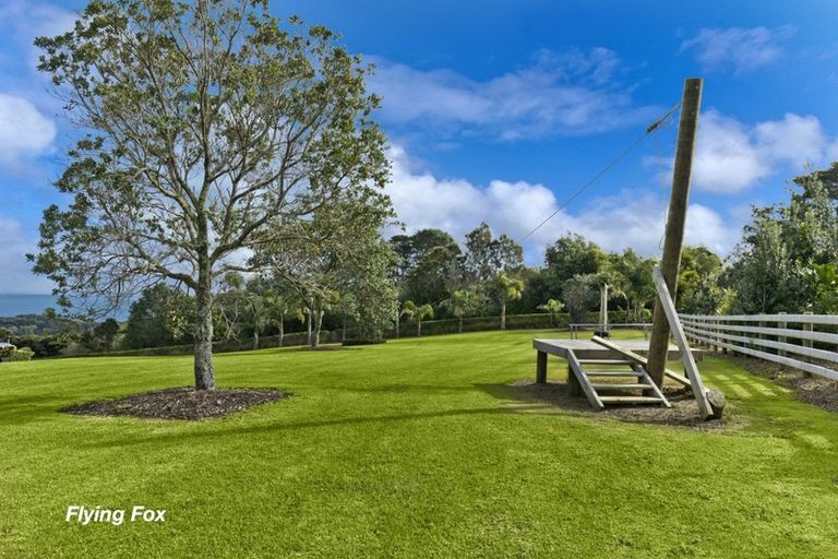 Photo of property in 563 Oaia Road, Muriwai, Waimauku, 0881