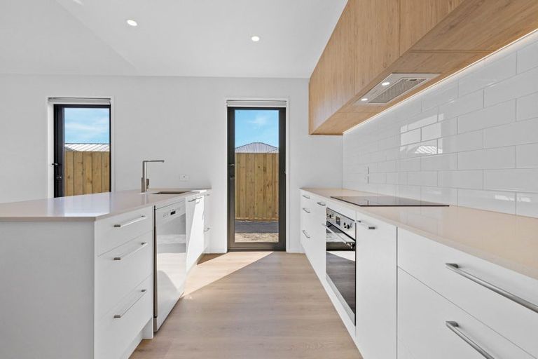 Photo of property in 3 Borthwick Street, Belfast, Christchurch, 8051