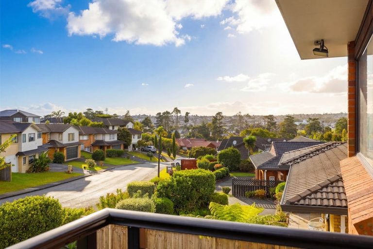 Photo of property in 5 Vintage Drive, Henderson, Auckland, 0612