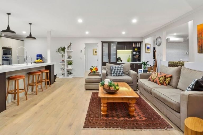 Photo of property in 250 Schnapper Rock Road, Schnapper Rock, Auckland, 0632