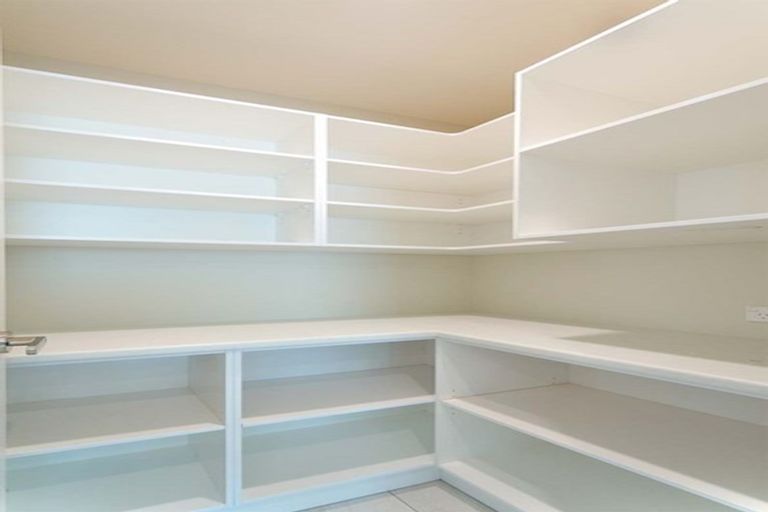 Photo of property in 5 Keeper Close, Woodend, 7610