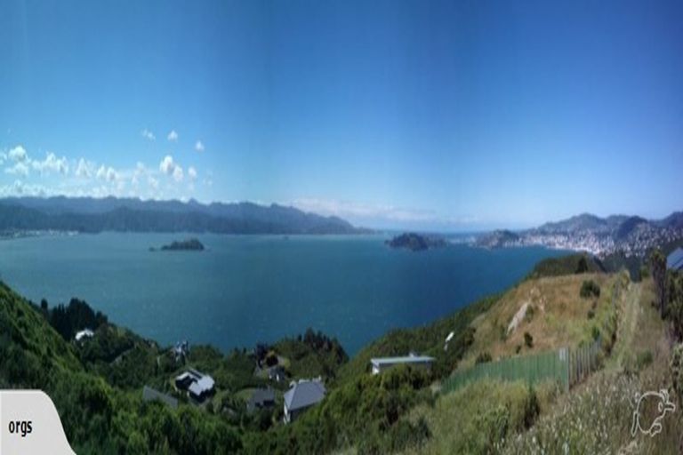 Photo of property in 1/43 Edgecombe Street, Newlands, Wellington, 6037