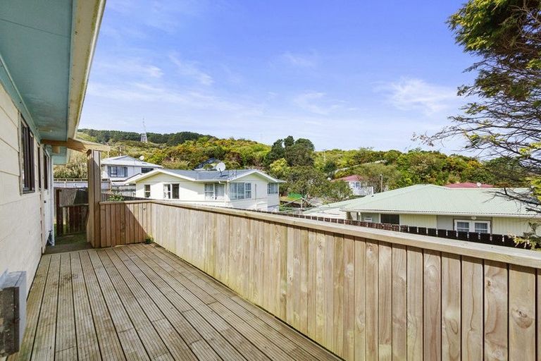 Photo of property in 19 Tobago Crescent, Grenada North, Wellington, 5028