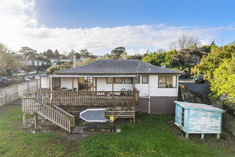 Photo of property in 35 Rehia Road, Massey, Auckland, 0614
