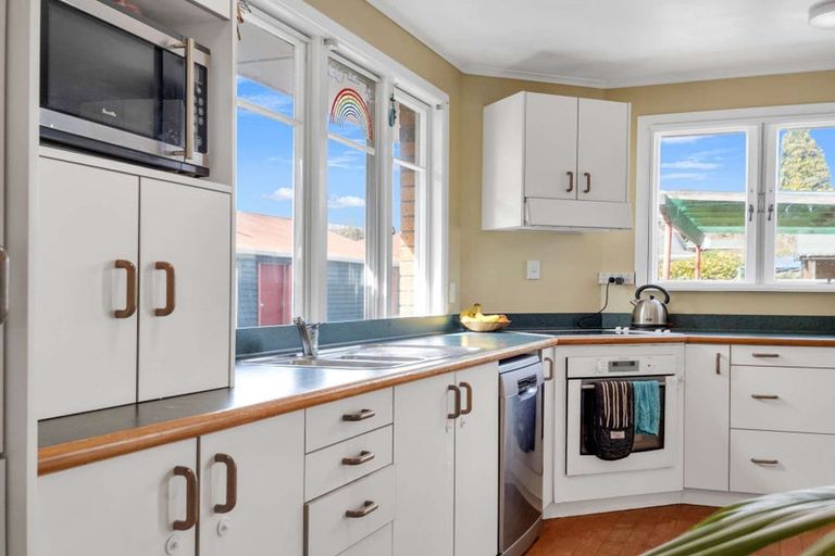 Photo of property in 21 Melrose Avenue, Owhata, Rotorua, 3010