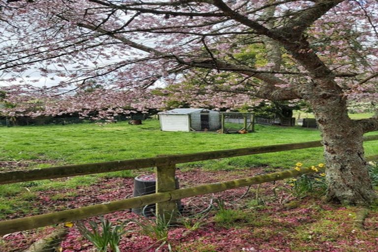 Photo of property in 202 Whangamata Road, Kinloch, Taupo, 3377