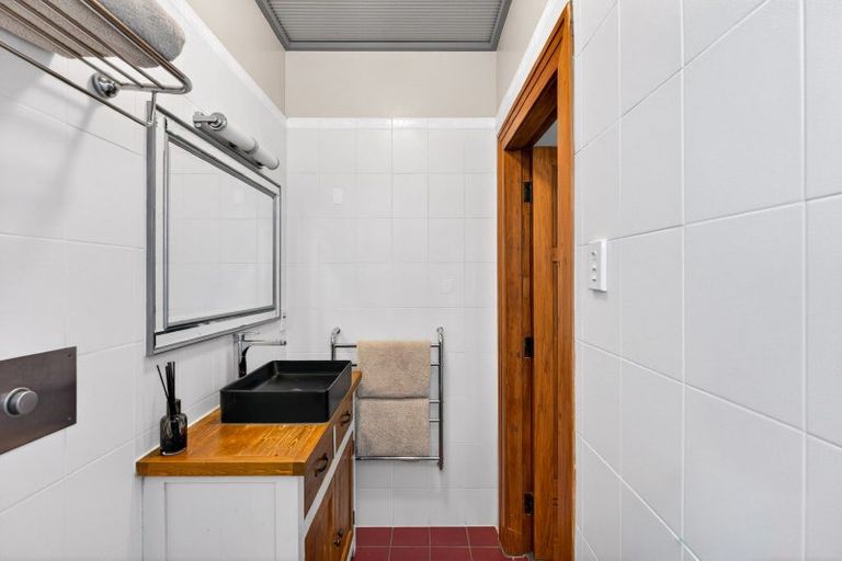 Photo of property in 153 Emerson Street, Napier South, Napier, 4110