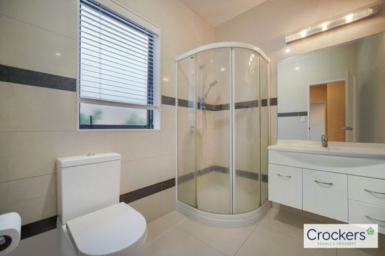 Photo of property in 2 Conti Drive, Flat Bush, Auckland, 2019