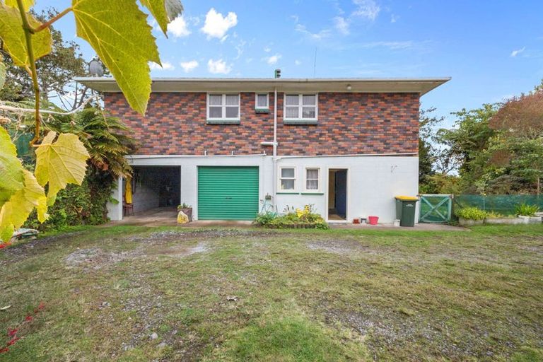 Photo of property in 1216 Main North Road, Urenui, 4375