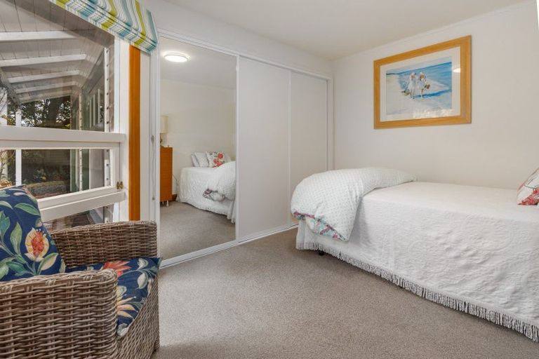 Photo of property in 121 Amohia Street, Paraparaumu, 5032
