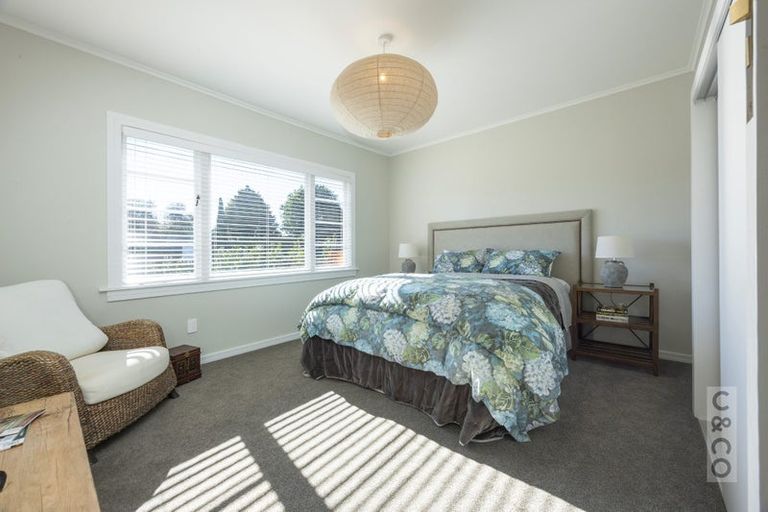 Photo of property in 29 Cambridge Road, Riverhead, 0820