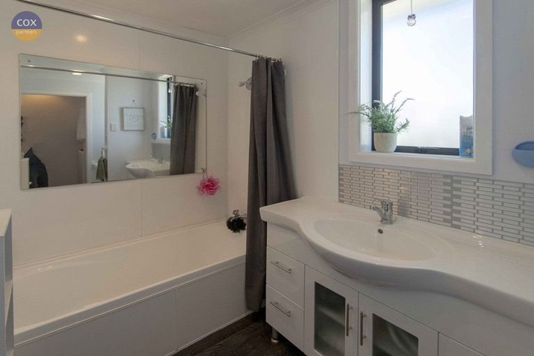 Photo of property in 52 Williams Street, Marewa, Napier, 4110
