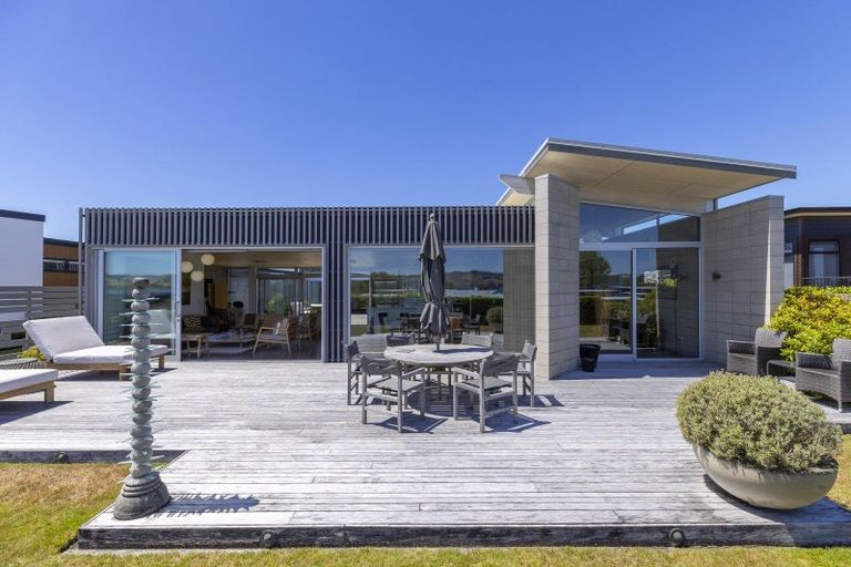 Photo of property in 12 Kurapoto Lane, Rainbow Point, Taupo, 3330