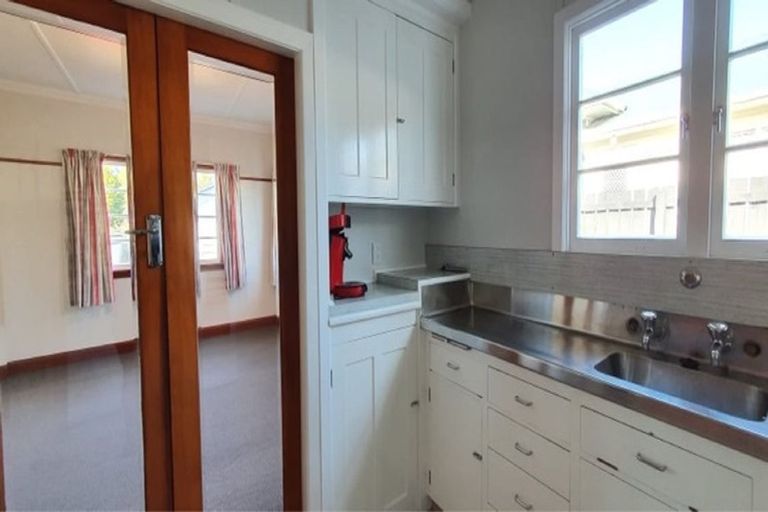 Photo of property in 32 Guyton Street, Whanganui, 4500