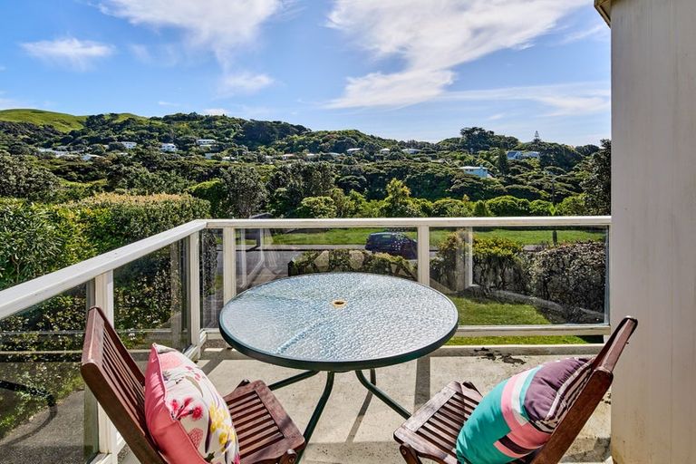 Photo of property in 18 Pukerua Beach Road, Pukerua Bay, 5026