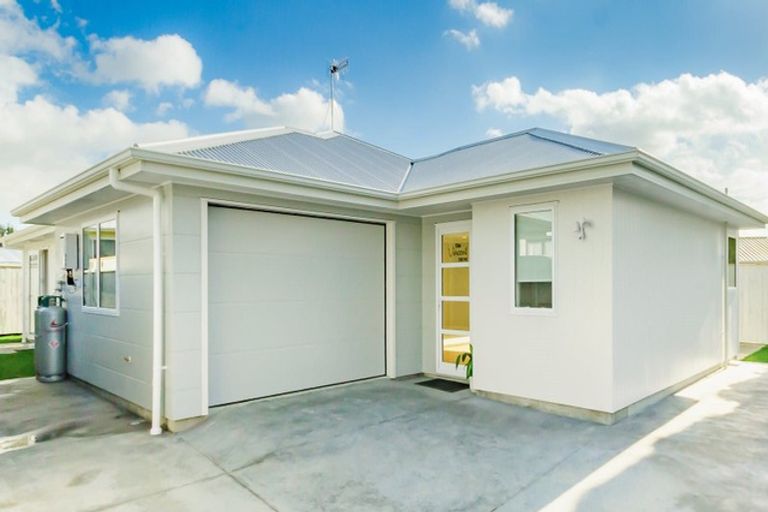 Photo of property in 15a Vincent Drive, Levin, 5510
