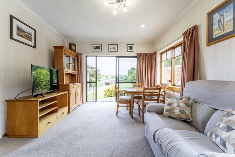 Photo of property in 37 Buchanan Street, Parkside, Timaru, 7910