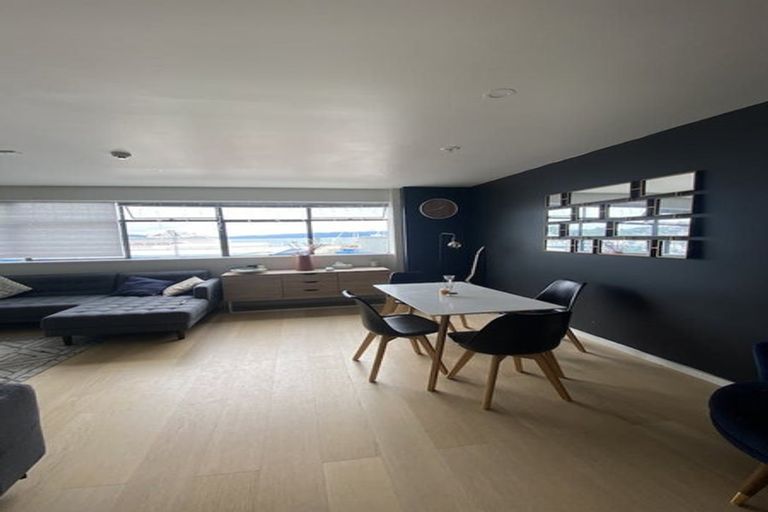 Photo of property in Quantum On Thorndon Quay, 7/163a Thorndon Quay, Pipitea, Wellington, 6011