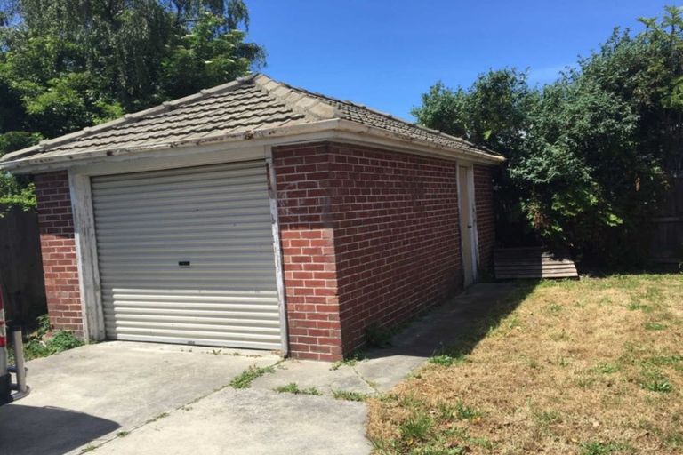 Photo of property in 104 Main North Road, Papanui, Christchurch, 8052