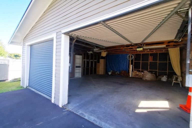 Photo of property in 22 Storey Avenue, Forest Lake, Hamilton, 3200