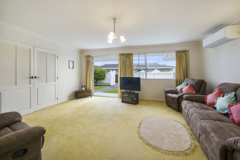 Photo of property in 28a Belvedere Avenue, Waikanae, 5036