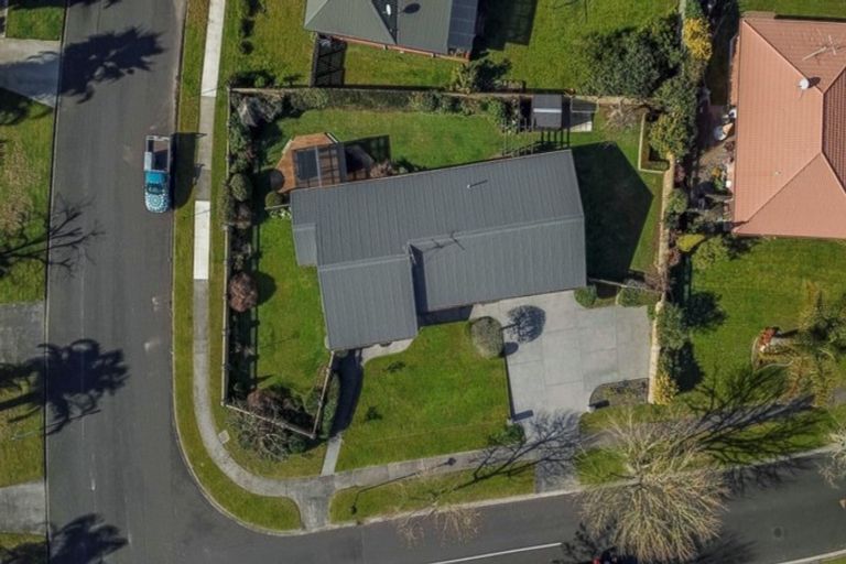 Photo of property in 1 Halcione Close, Flagstaff, Hamilton, 3210