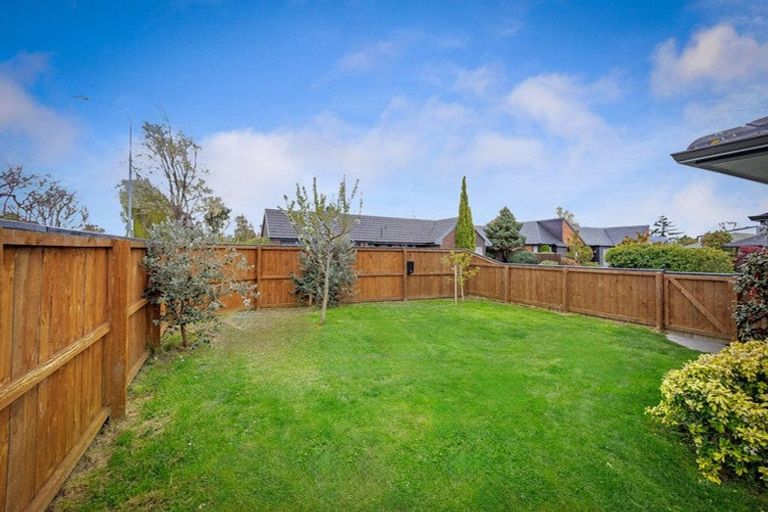 Photo of property in 1/22 Leander Street, Northcote, Christchurch, 8052