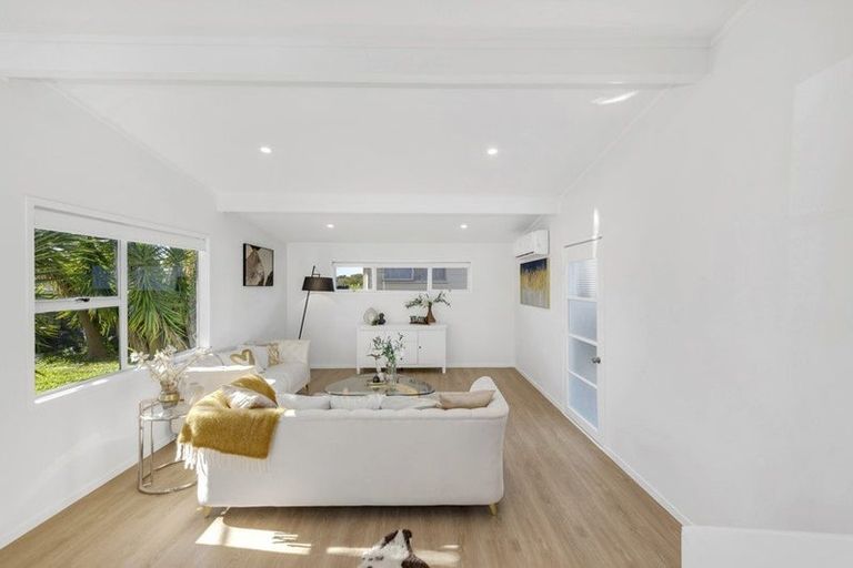 Photo of property in 5 Astor Place, Manurewa, Auckland, 2102