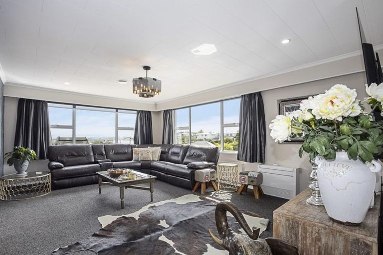 Photo of property in 3 Aotea Crescent, Gore, 9710