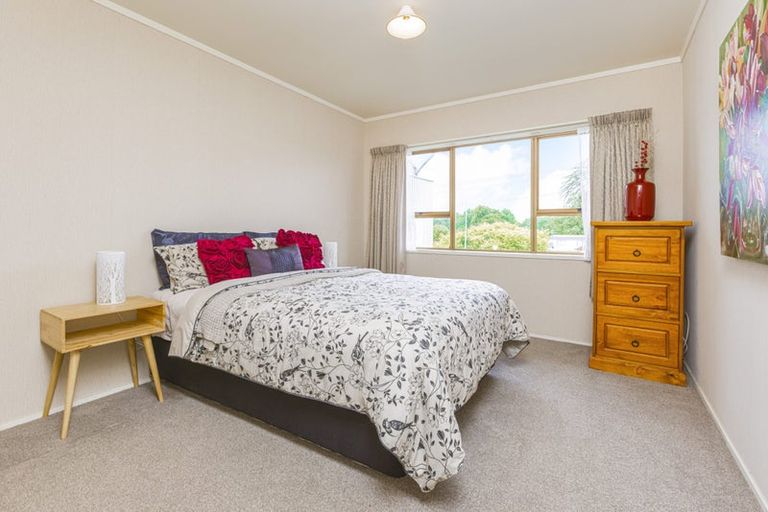 Photo of property in 2/34 Wellington Street, Papakura, 2110
