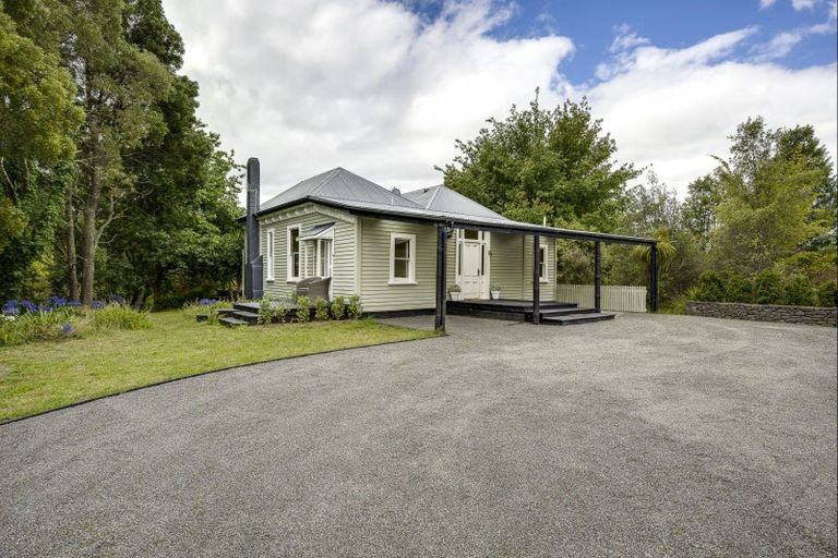 Photo of property in 583a Kahuranaki Road, Kahuranaki, Havelock North, 4295