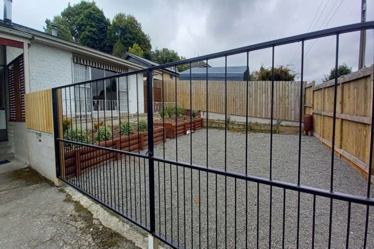 Photo of property in 74 Peel Street, Geraldine, 7930