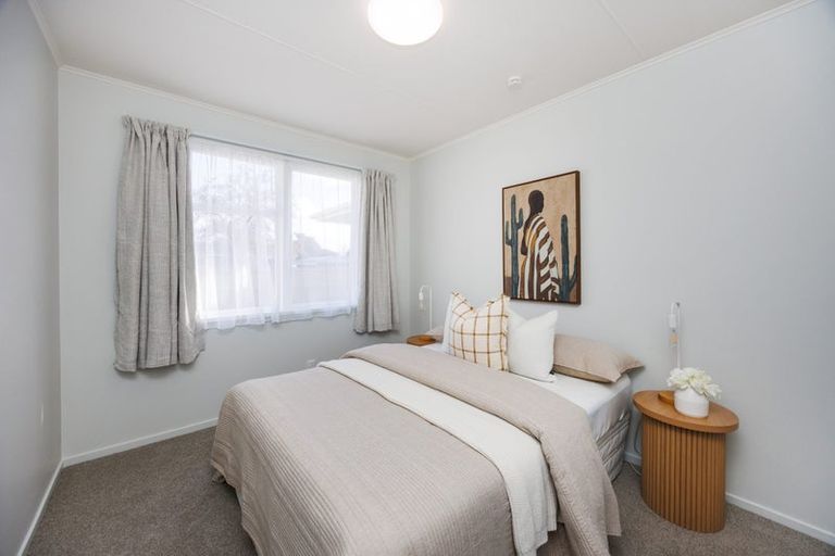Photo of property in 34 Rhodes Drive, Kelvin Grove, Palmerston North, 4414