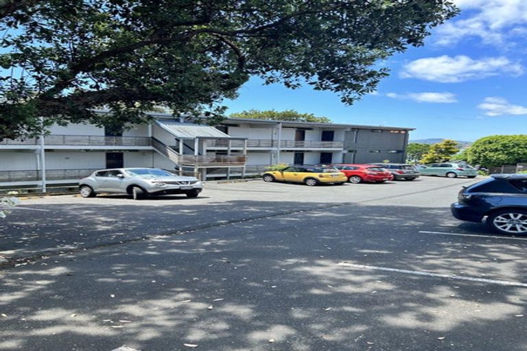 Photo of property in 14/73 Princes Street, Northcote Point, Auckland, 0627