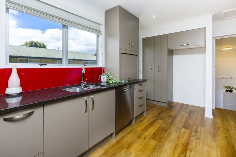 Photo of property in 15 Haylock Grove, Totara Park, Upper Hutt, 5018