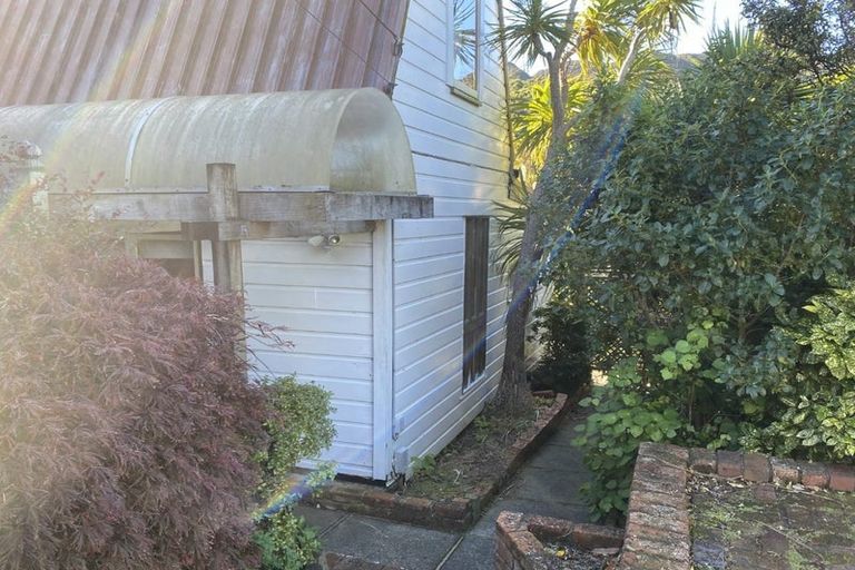 Photo of property in 14 Karamu Street, Ngaio, Wellington, 6035